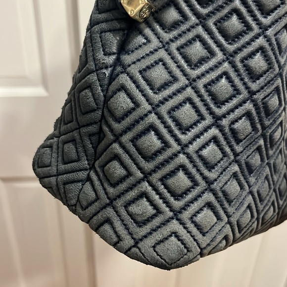 Tory Burch Marion Quilted Shoulder Bag Navy - Picture 10 of 17